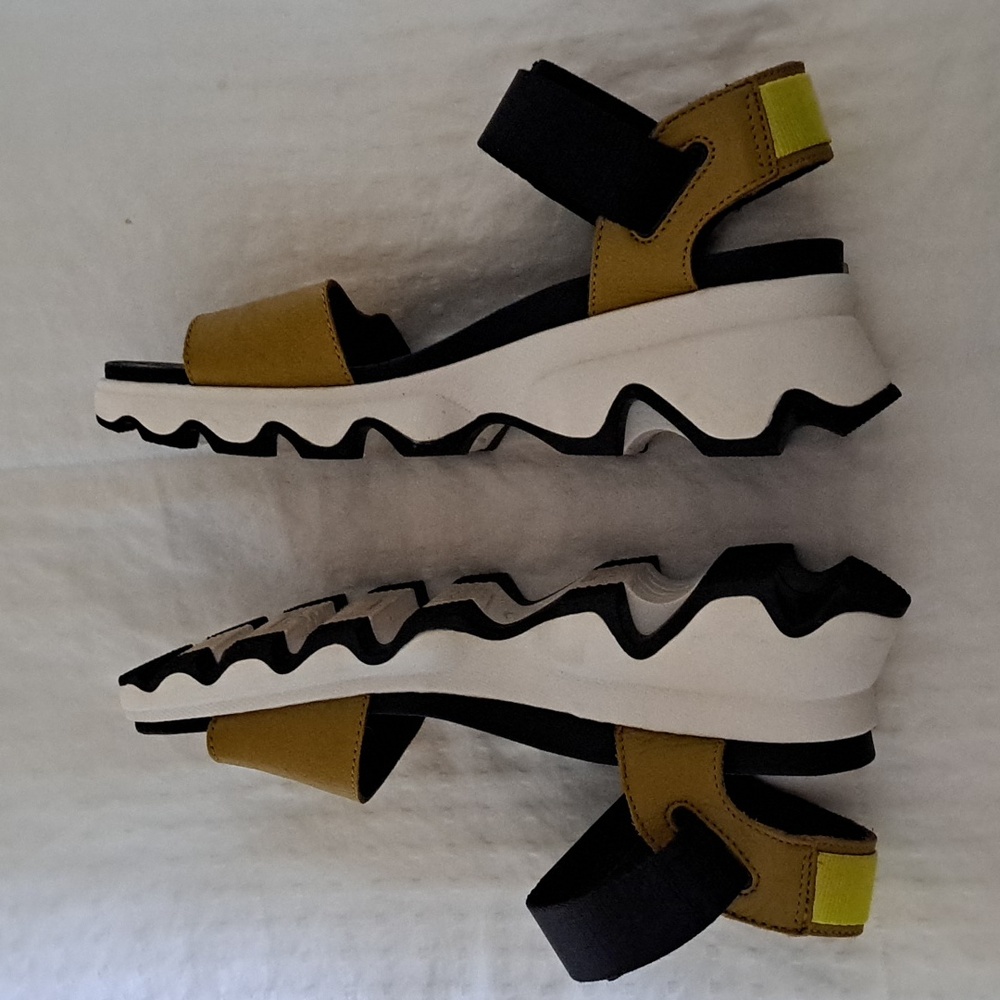 Women’s Olive Green Strap Sandals with Comfort Sole - Picture 6 of 9